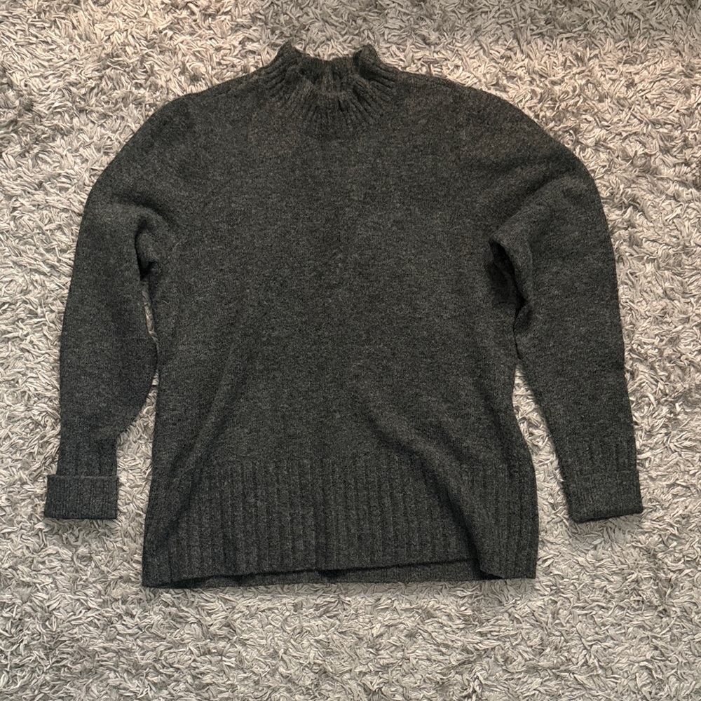 LOFT Women's Dark Gray Turtleneck Sweater